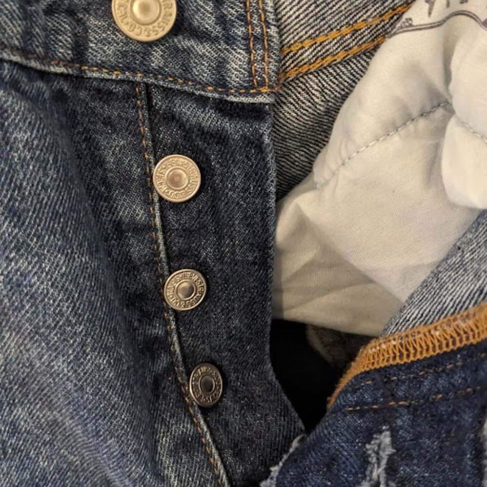 Levi's 501 Original Fit Straight Leg - Picture 3 of 5